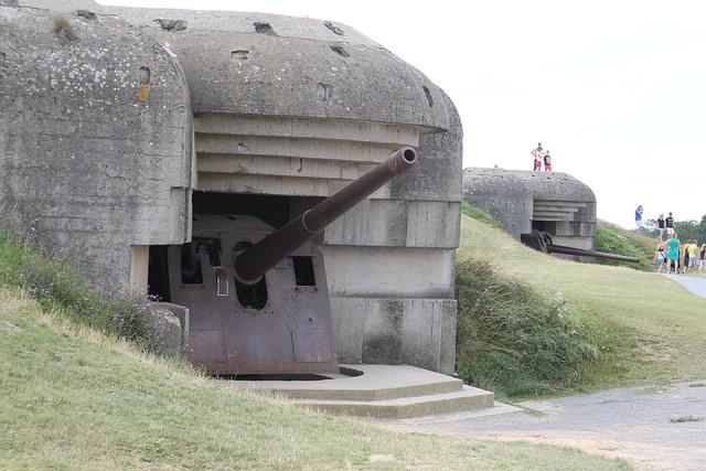 Normandy D-Day beaches tour from Paris
